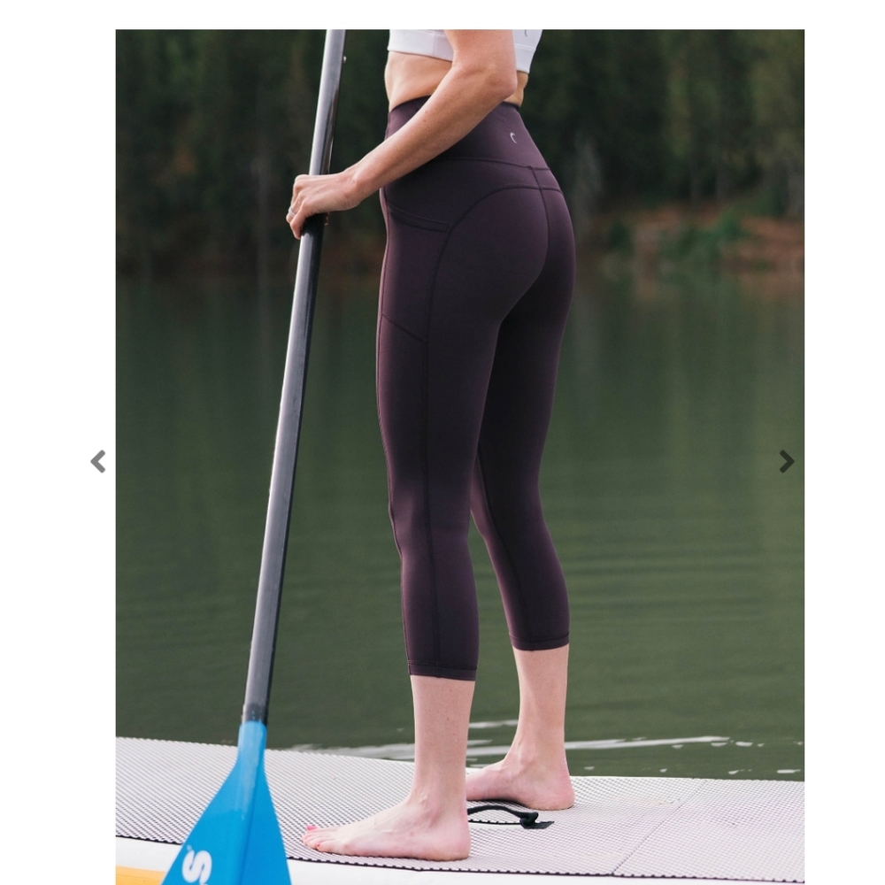 Zyia Wine Pocket Brilliant Hi-Rise Capri